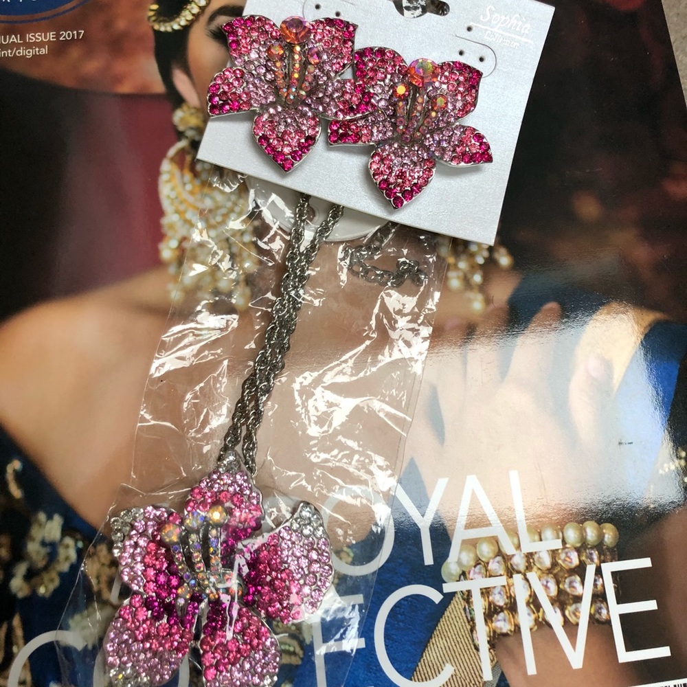 Pink Flower and crystal set